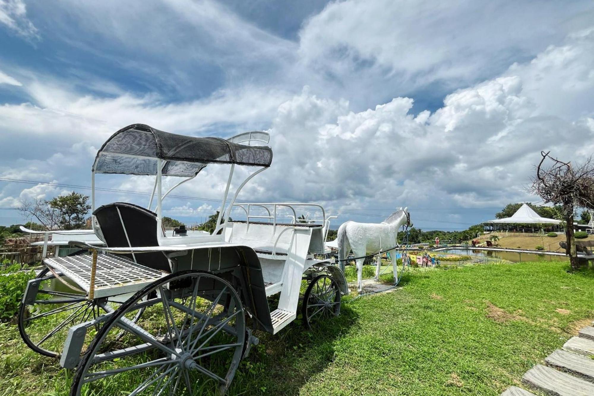 Garin Farm Pilgrimage Resort Powered By Cocotel San Joaquin 외부 사진